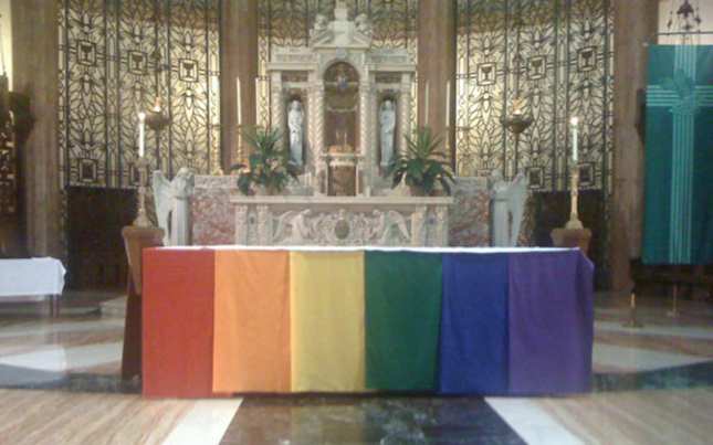 Altar for gays